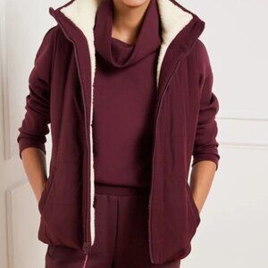 T By Talbots Reversible Sherpa Puffer Vest in Ivory/Burgunday Berry